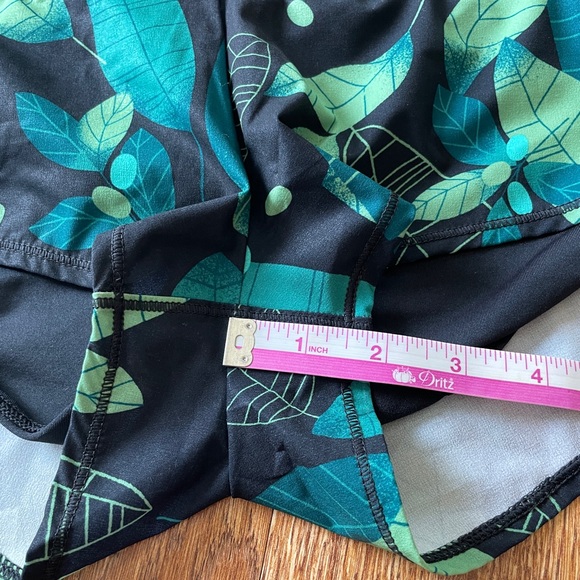 EUC - Oiselle Mac Rogas - Size 4 - Picture 3 of 3